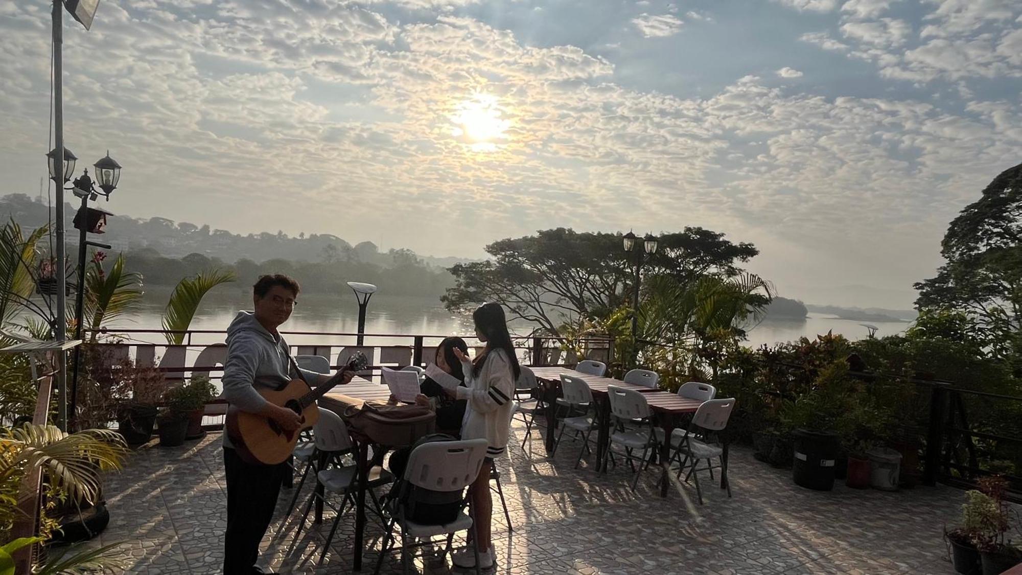 צ'יאנג קונג Day Waterfront Hotel מראה חיצוני תמונה