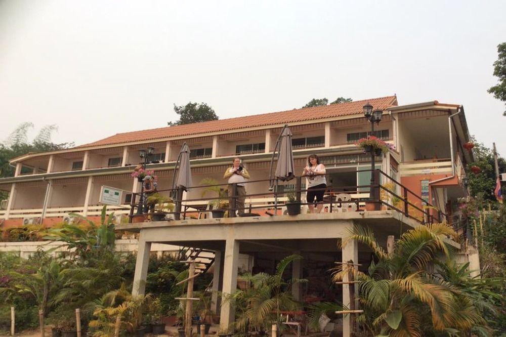 צ'יאנג קונג Day Waterfront Hotel מראה חיצוני תמונה